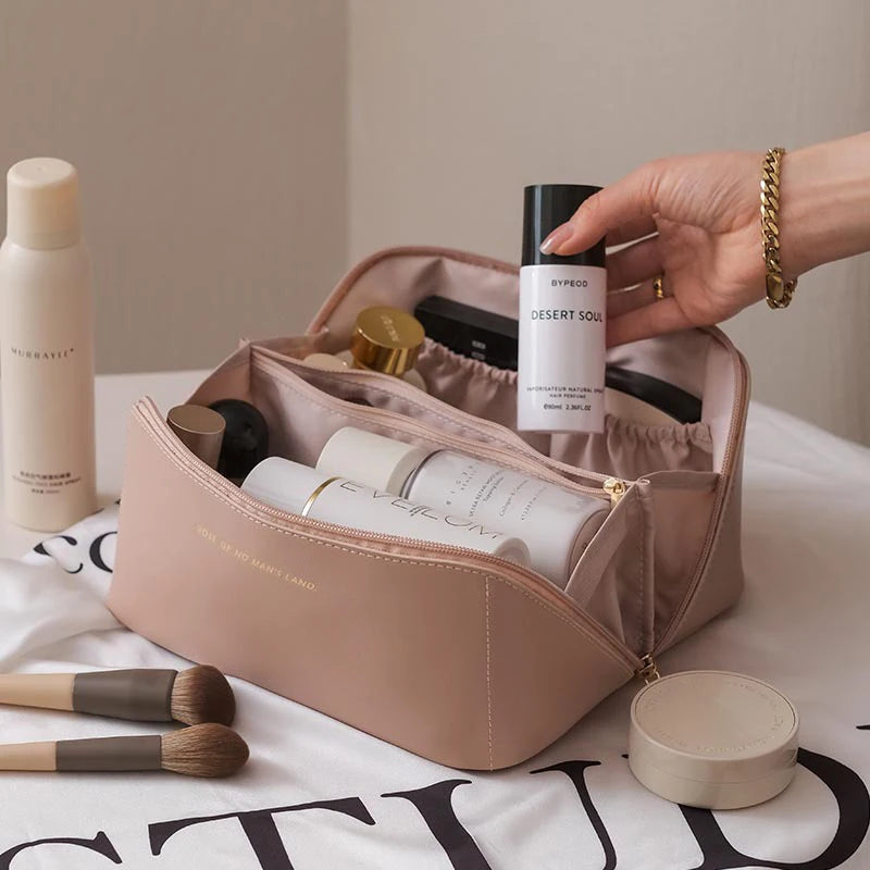 Flora's Makeup Bag Organizer